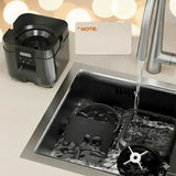 Happy Animalia smart pet water fountain with motion sensor and 7-day autonomy, black plastic, 2.2L capacity.
